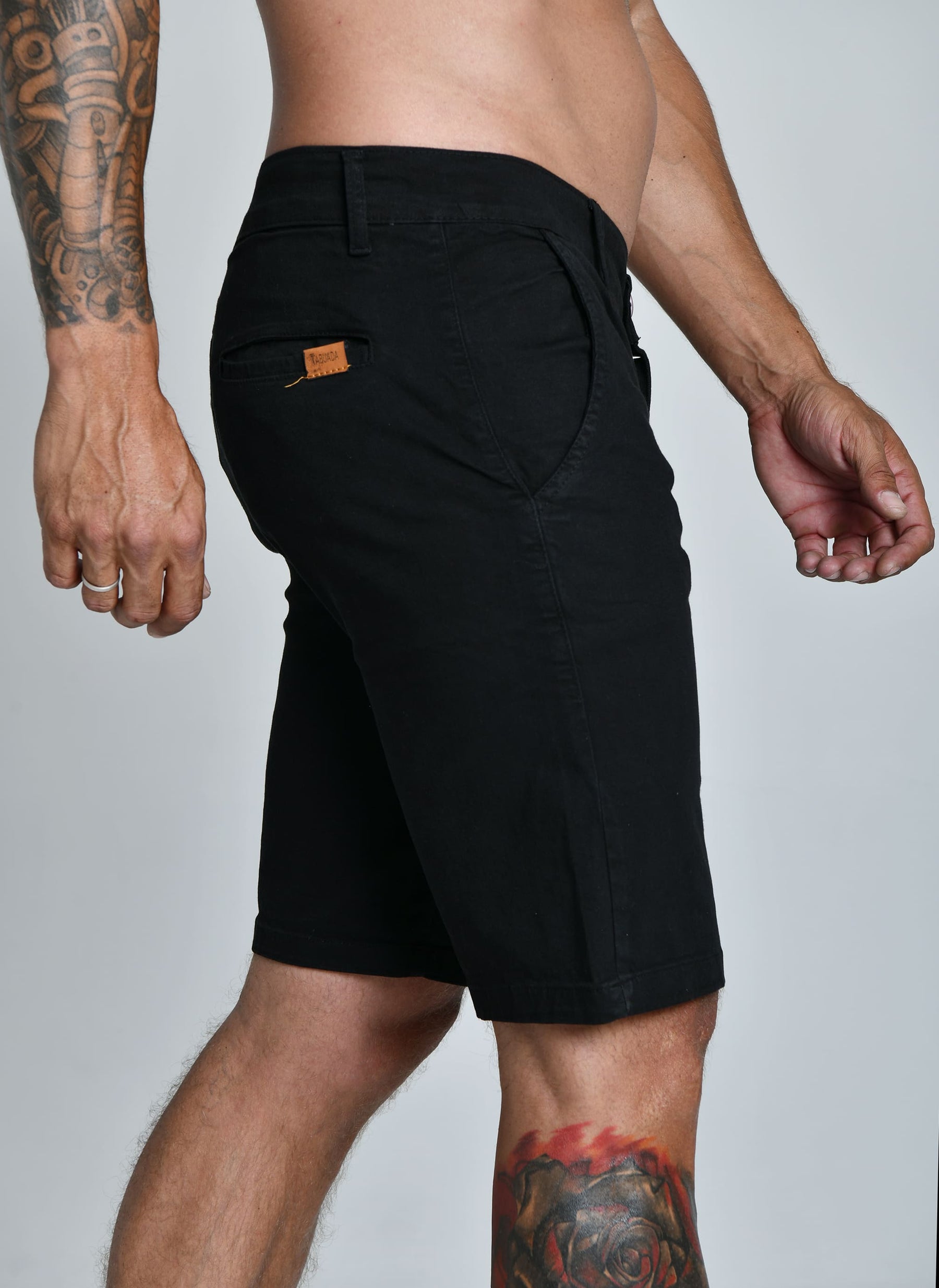 BERMUDA SARJA ACETINADA SUPRA™ — TABUADA | CONFORTO, ELASTICIDADE E SOFISTICAÇÃO