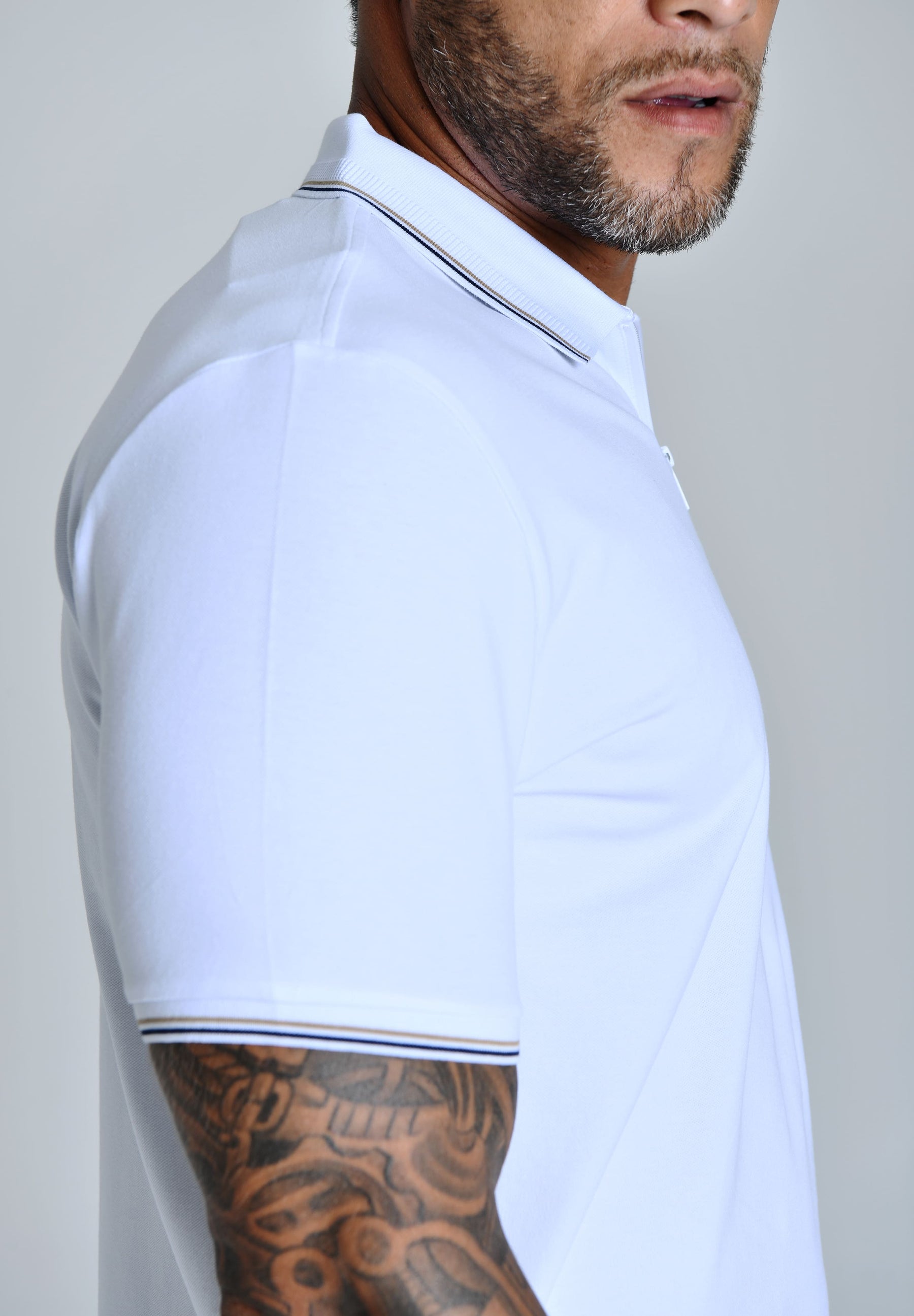 POLO TECH SUPREME™ TABUADA | TECNOLOGIA, CONFORTO E ELEGÂNCIA ATEMPORAL