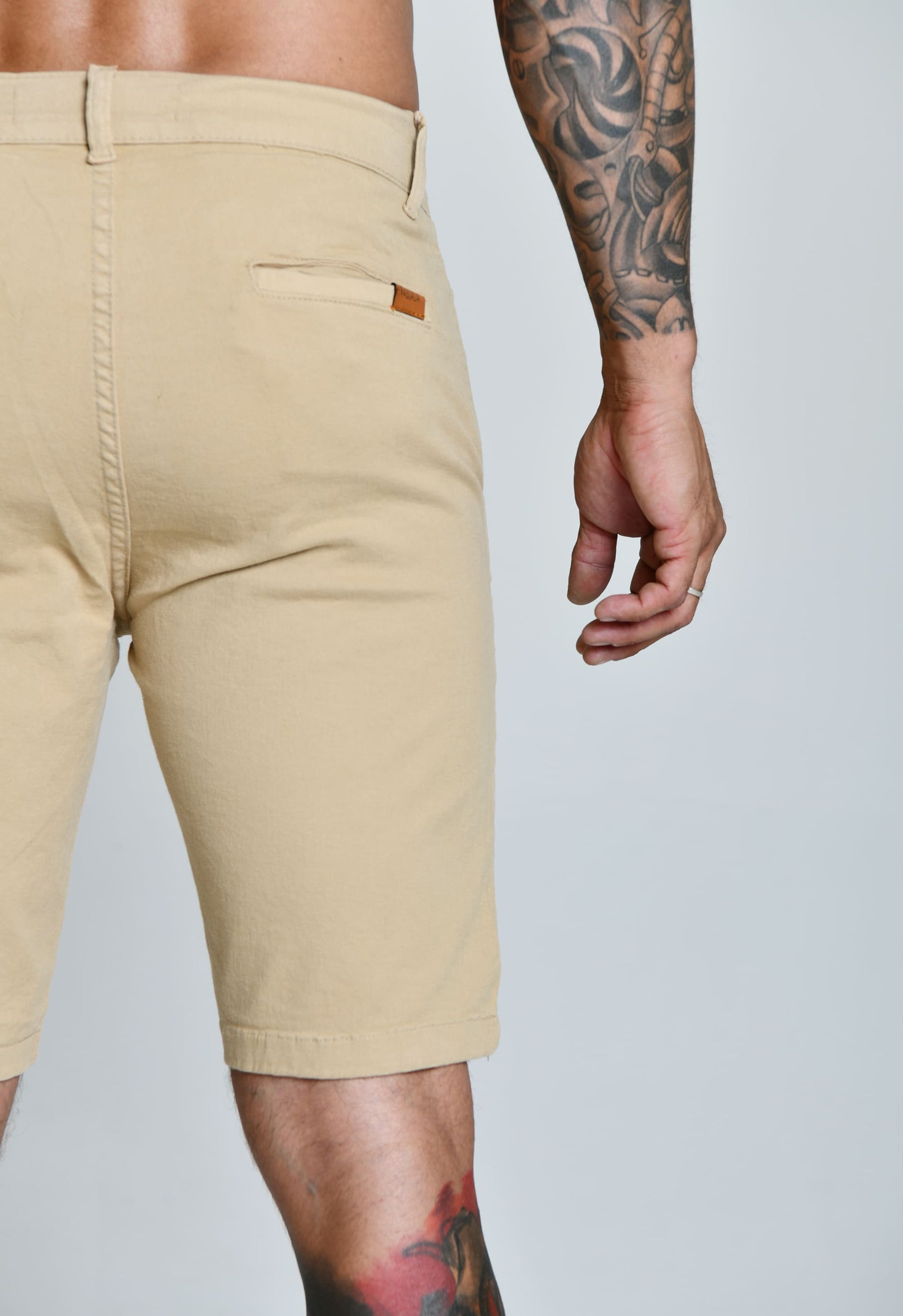 BERMUDA SARJA ACETINADA SUPRA™ — TABUADA | CONFORTO, ELASTICIDADE E SOFISTICAÇÃO