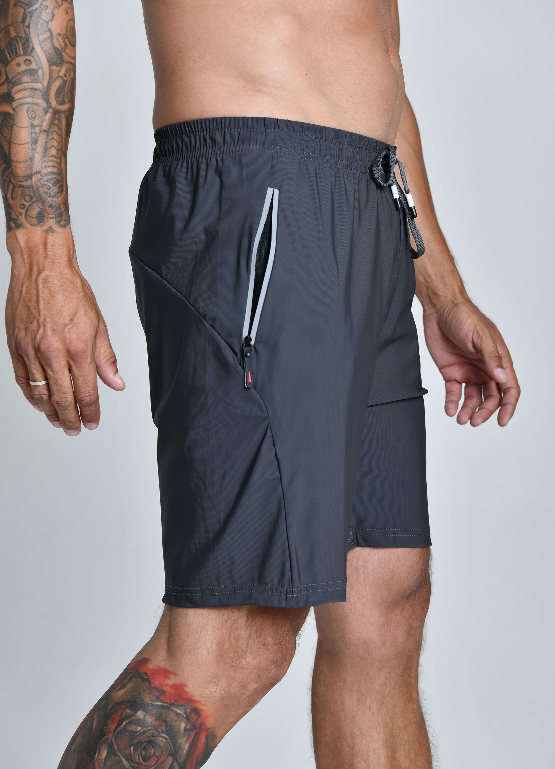 BERMUDA TECH FLEX™ | BERMUDA MASCULINA ACADEMIA TACTEL COM ELASTANO BOLSOS COM ZÍPER | SHORTS DE ALTA QUALIDADE | TABUAD