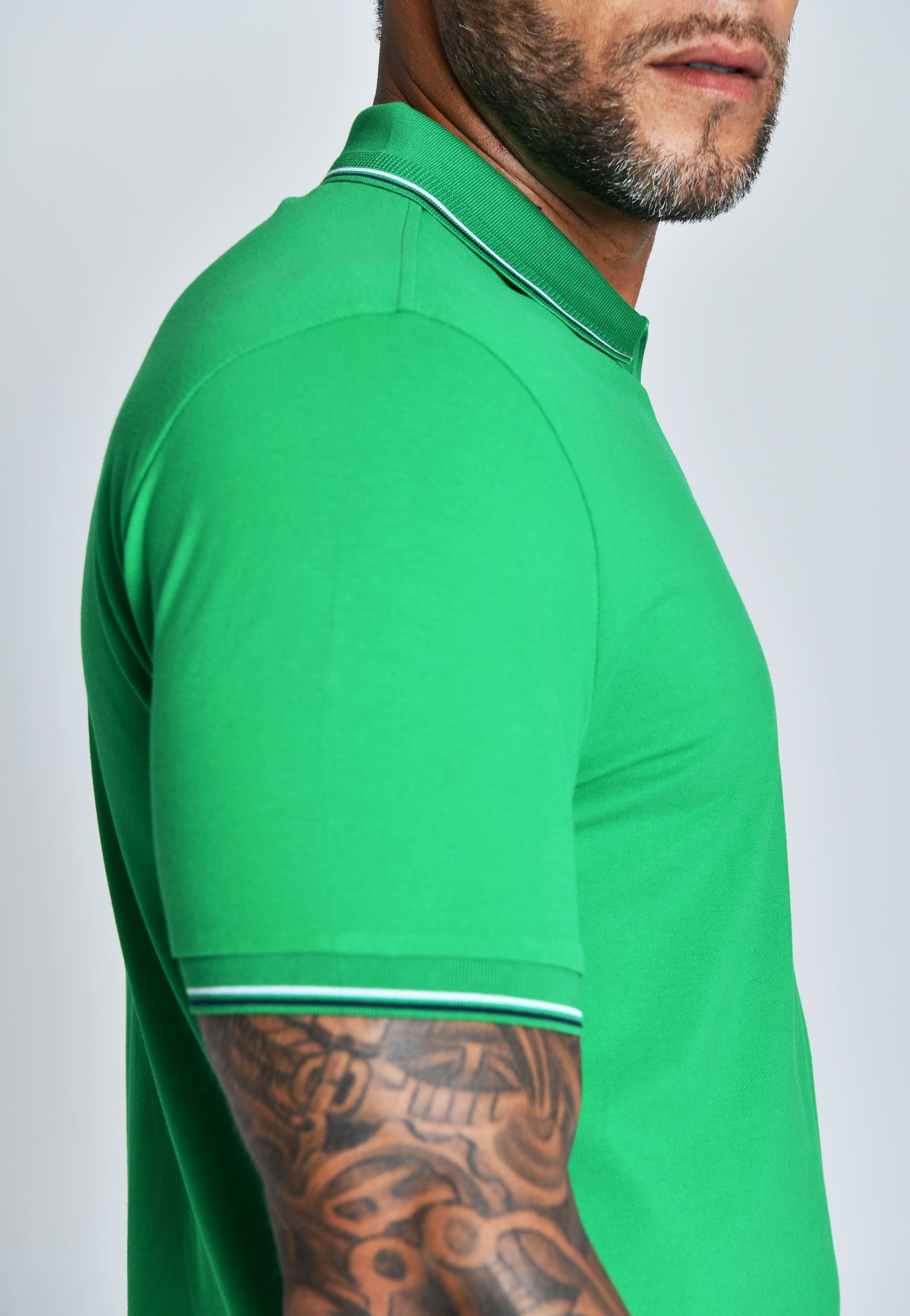 POLO TECH SUPREME™ TABUADA | TECNOLOGIA, CONFORTO E ELEGÂNCIA ATEMPORAL