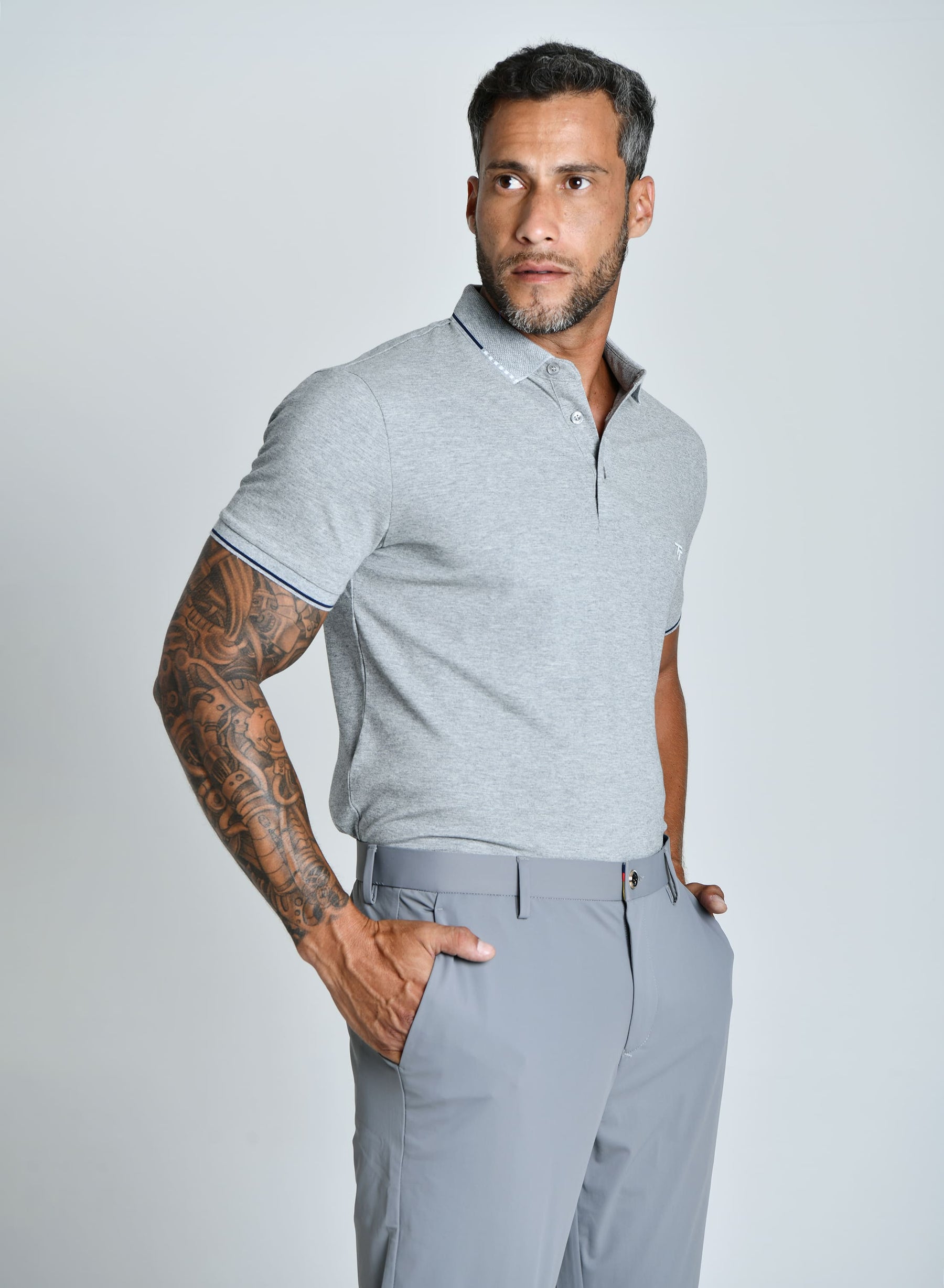 POLO TECH SUPREME™ TABUADA | TECNOLOGIA, CONFORTO E ELEGÂNCIA ATEMPORAL