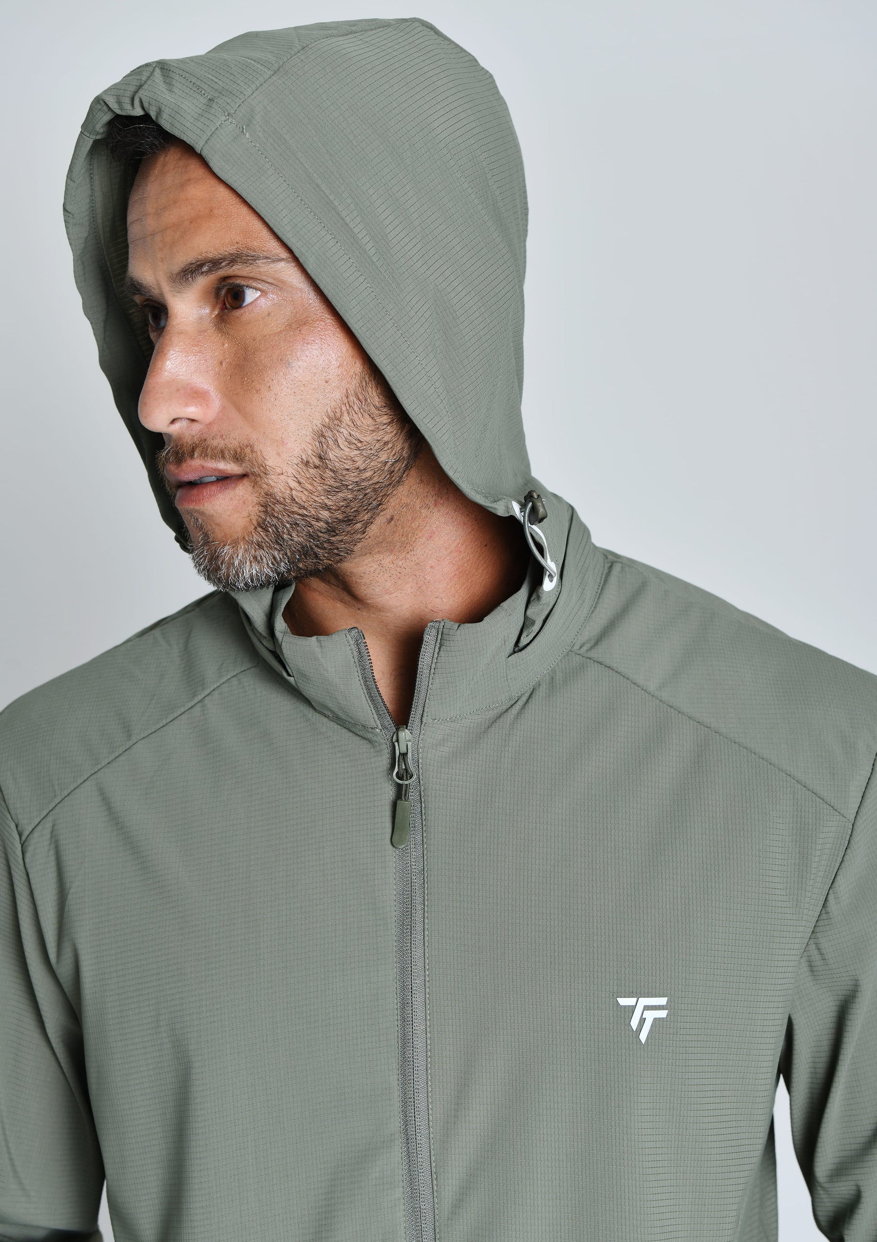 JAQUETA TECH WINDPRO™ — TABUADA | CORTA-VENTO TECNOLÓGICA E TOQUE GELADO CAPUZ REMOVÍVEL