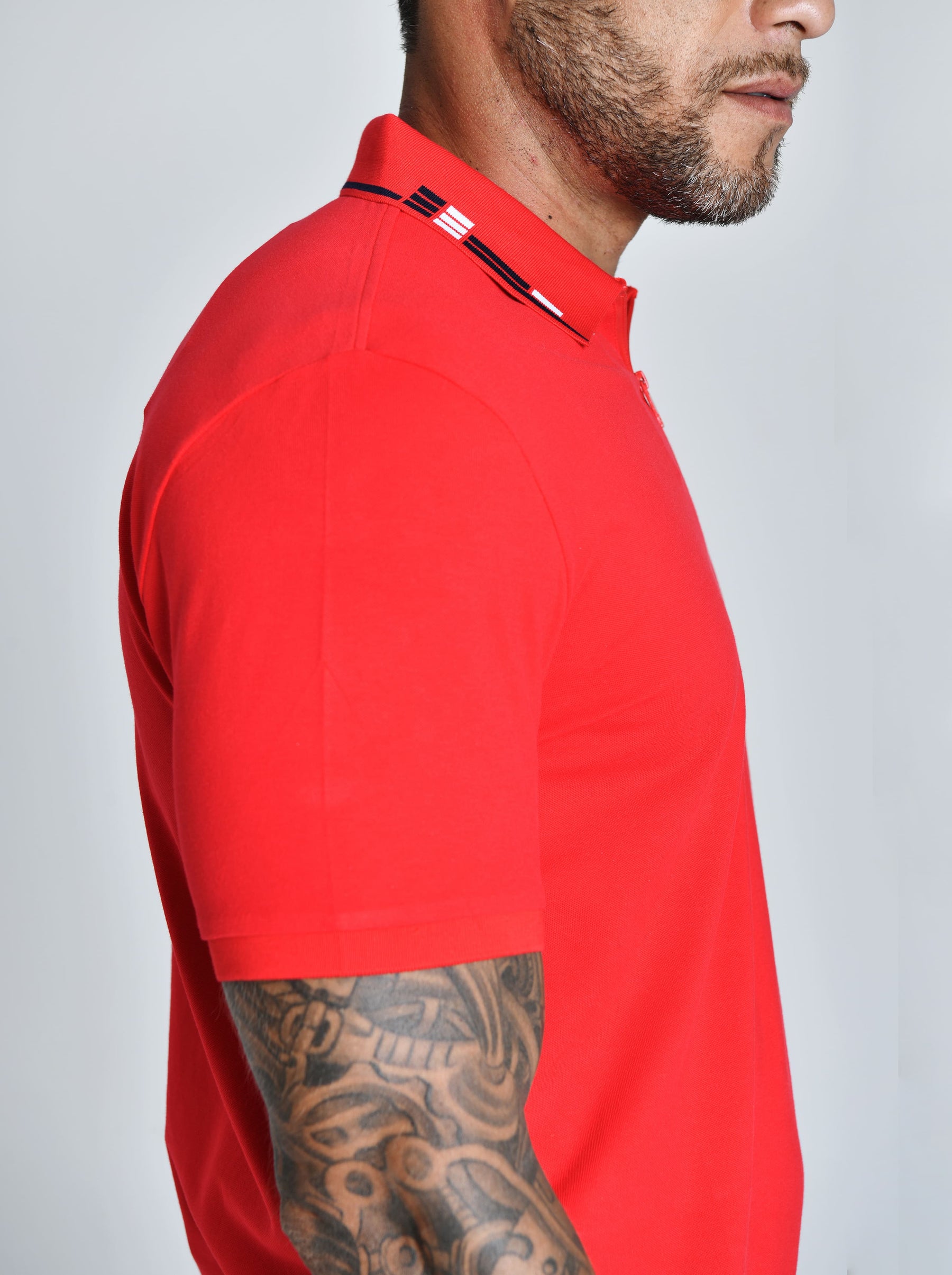 POLO TECH SUPREME™ TABUADA | TECNOLOGIA, CONFORTO E ELEGÂNCIA ATEMPORAL