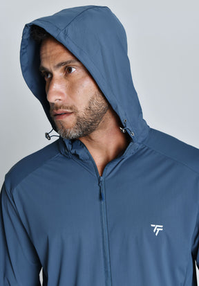 JAQUETA TECH WINDPRO™ — TABUADA | CORTA-VENTO TECNOLÓGICA E TOQUE GELADO CAPUZ REMOVÍVEL