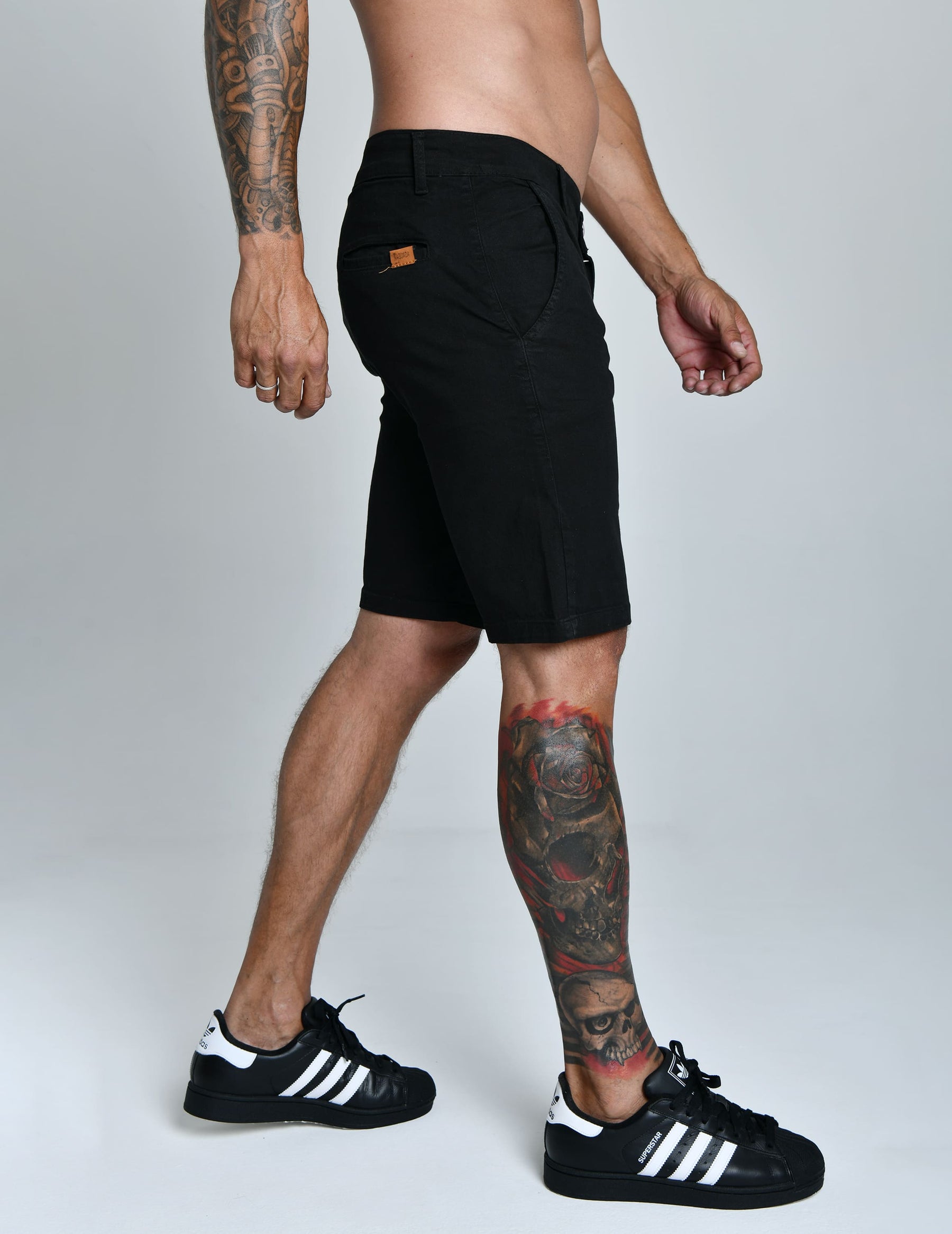 BERMUDA SARJA ACETINADA SUPRA™ — TABUADA | CONFORTO, ELASTICIDADE E SOFISTICAÇÃO