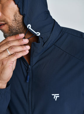JAQUETA TECH WINDPRO™ — TABUADA | CORTA-VENTO TECNOLÓGICA E TOQUE GELADO CAPUZ REMOVÍVEL